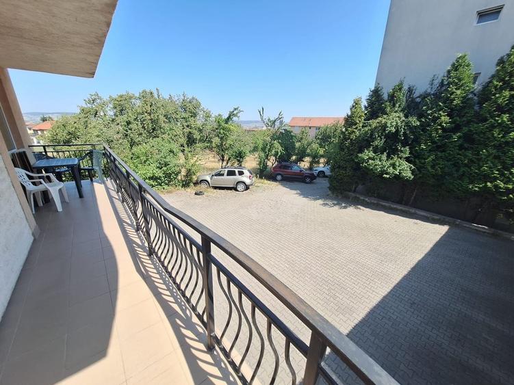 Apartament cu 2 camere semidecomandat în Bună Ziua
