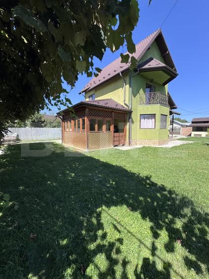 Casă individuală cu 6 camere cu Teren 667 Mp în Urleta