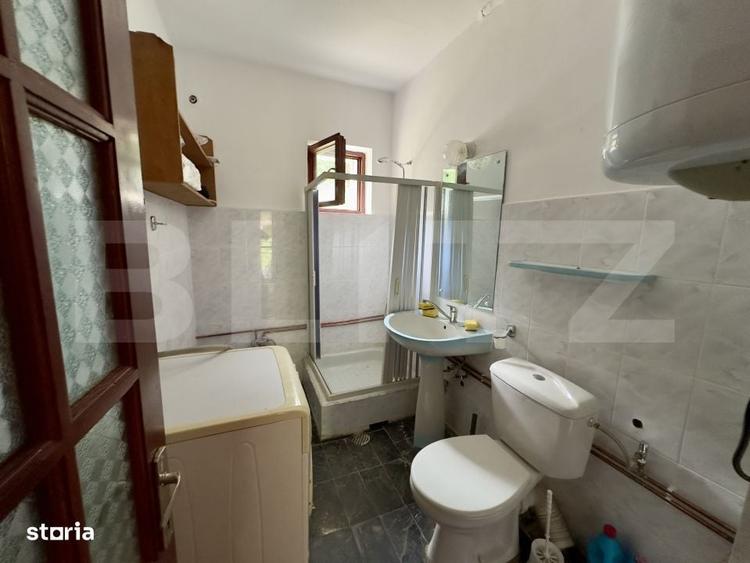 Casă cu 4 camere cu Teren 1670 Mp în Central