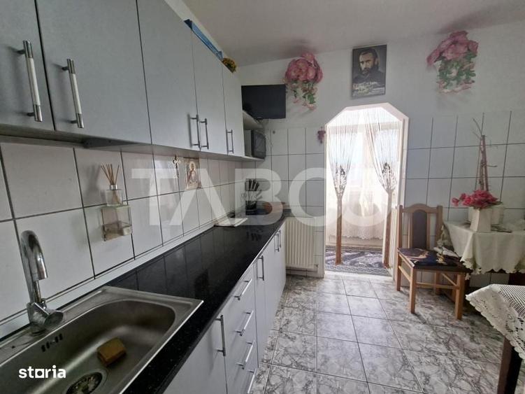 Apartament cu 2 camere decomandat în Lazaret