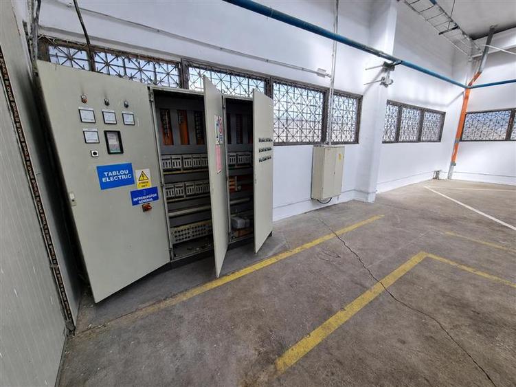 Spațiu industrial, de 288 mp, în Central