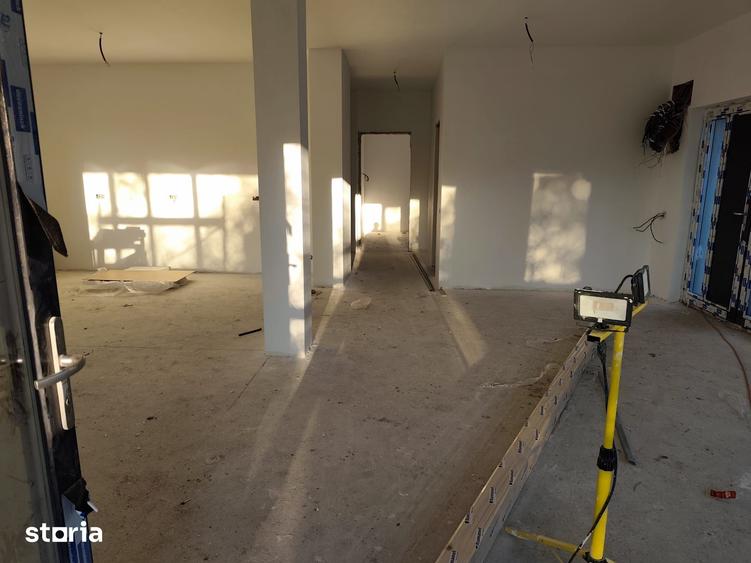 Casă cu 3 camere cu Teren 478 Mp în Tărtășești