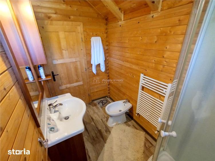 Casă cu 3 camere cu Canalizare în Ciclova Română