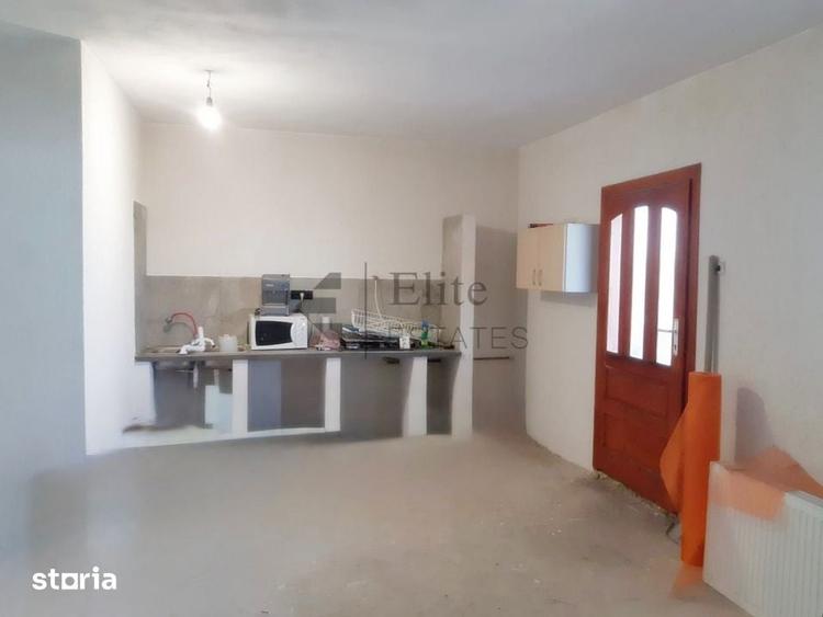Spațiu comercial, de 180 mp, în Girișu de Criș