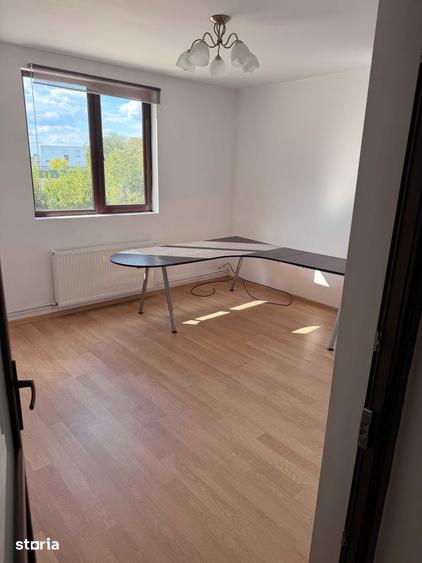 Casă cu 4 camere cu Teren 170 Mp în Dămăroaia