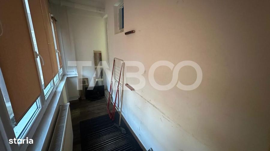 Apartament cu 2 camere nedecomandat, mobilat în Mihai Viteazul