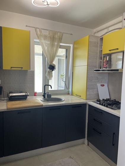 Apartament cu 2 camere semidecomandat în Dobroești