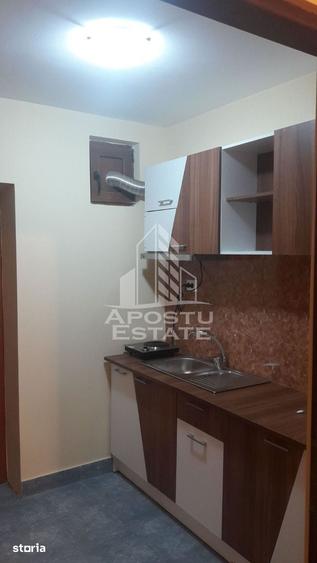 Garsonieră în Est — fotografia 1