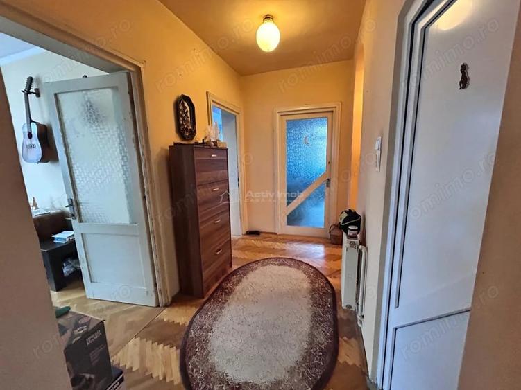 Apartament cu 3 camere decomandat în Luncă
