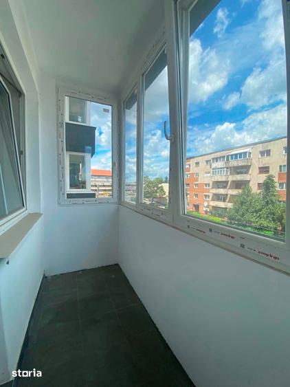 Apartament cu 2 camere semidecomandat în Micro 17