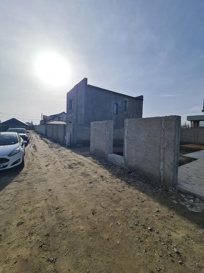 Casă individuală cu 4 camere cu Canalizare în Costi