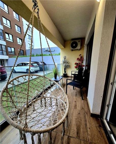 Apartament cu 3 camere decomandat în Aroneanu