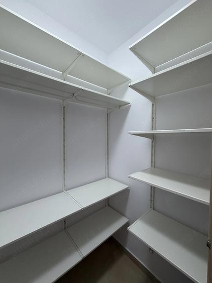 Apartament cu 2 camere decomandat în Titan