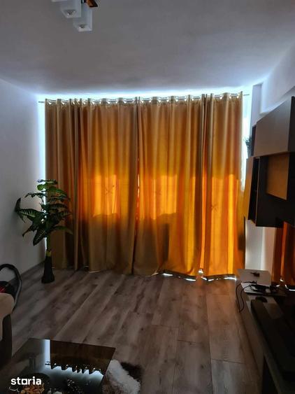 Apartament cu 2 camere decomandat în Galata