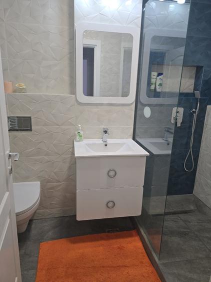 Apartament cu 2 camere semidecomandat în Băneasa