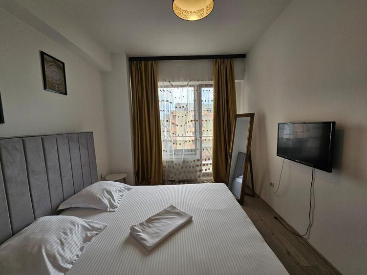 Apartament cu 2 camere decomandat, mobilat în Central