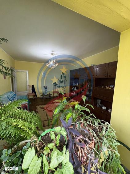 Apartament cu 4 camere în George Enescu