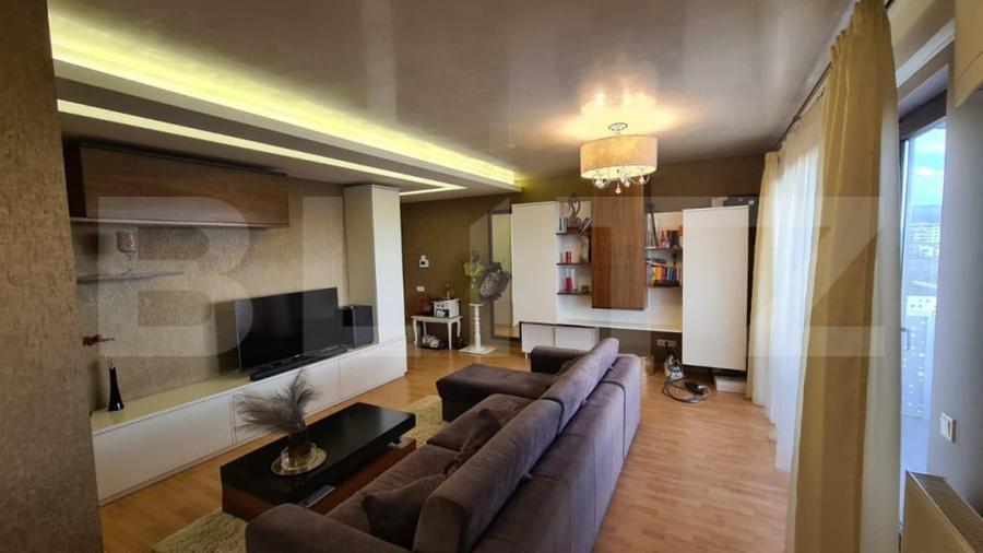 Apartament cu 3 camere semidecomandat în Calea Turzii