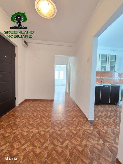 Apartament cu 3 camere decomandat în Frumoasa