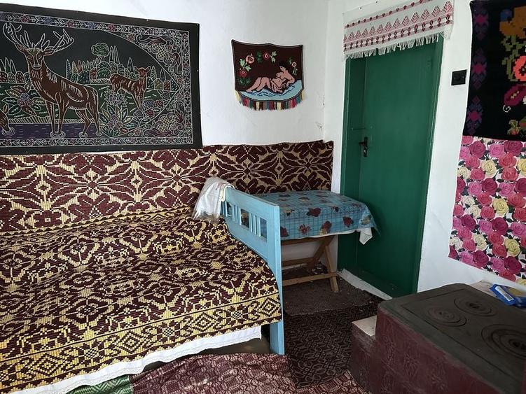 Casă cu 3 camere în Jitia