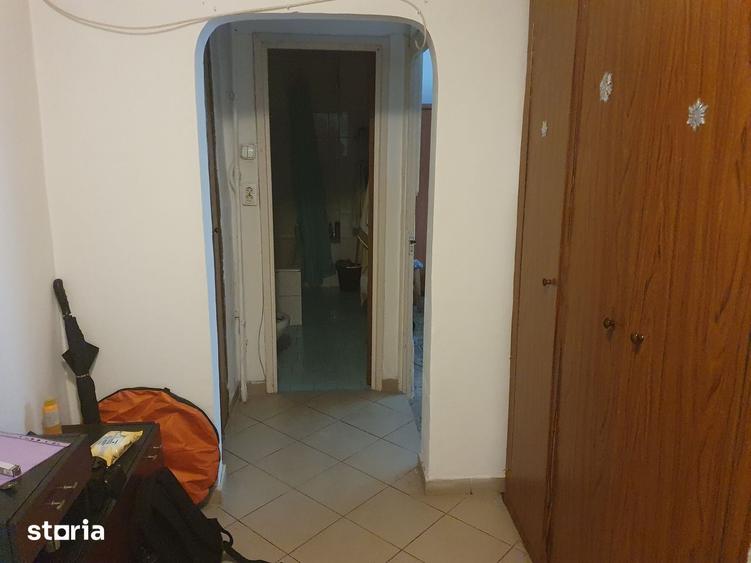 Apartament cu 2 camere decomandat în Rahova