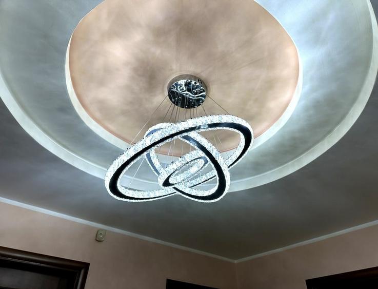 Casă individuală cu 8 camere cu Piscina în Cetate
