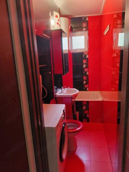 Apartament cu 2 camere nedecomandat în Nufărul