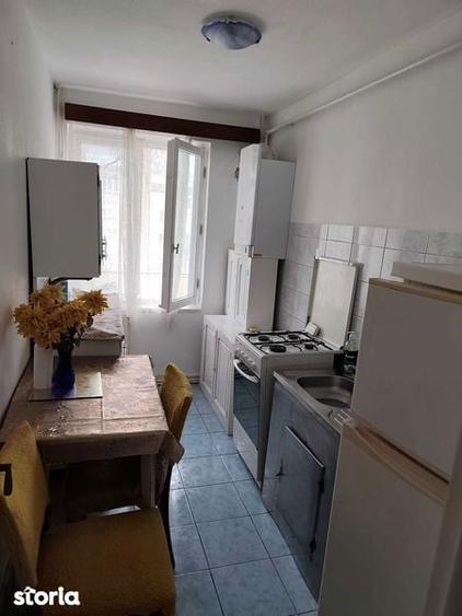 Apartament cu 2 camere decomandat în Cornișa