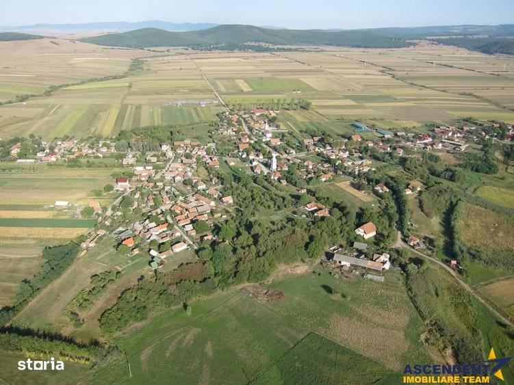 Teren de 6245 mp, în Ilieni