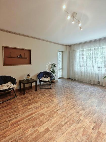 Apartament cu 3 camere decomandat, mobilat în Unirii