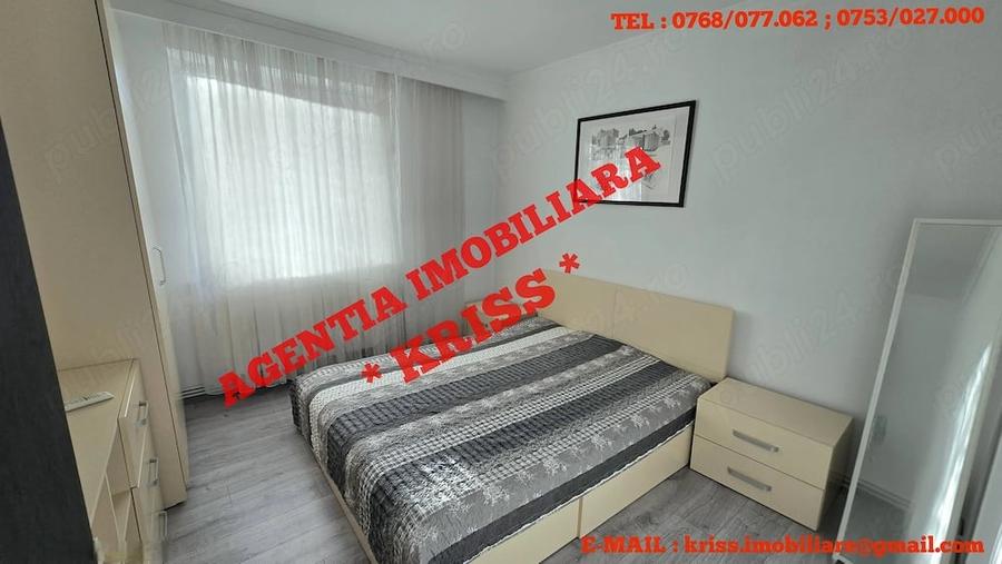 Apartament cu 3 camere semidecomandat în Central