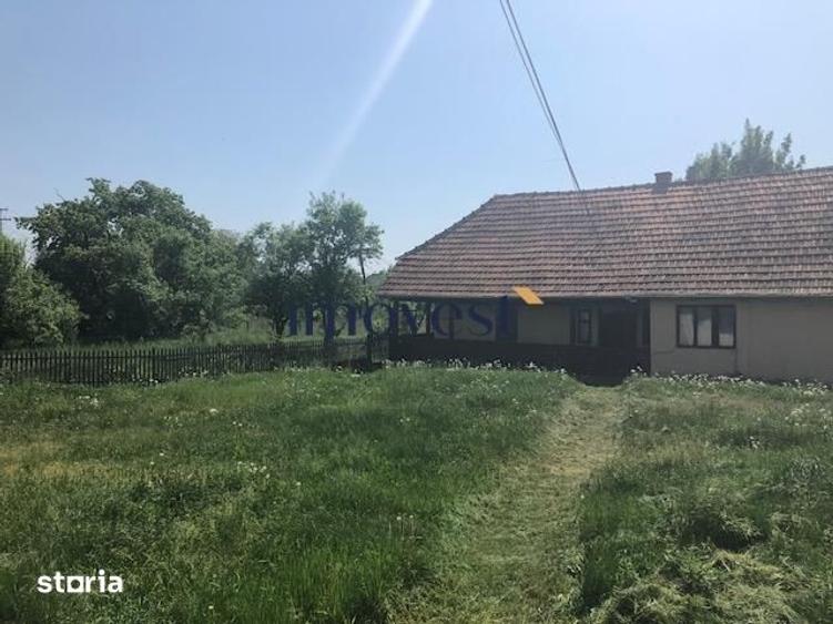 Casă cu 3 camere cu Teren 14886 Mp în Valea Vinului