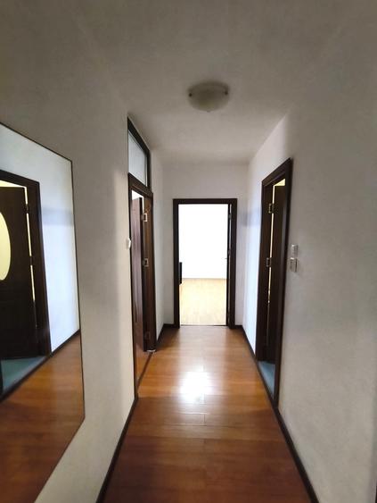 Apartament cu 2 camere decomandat în 13 Septembrie
