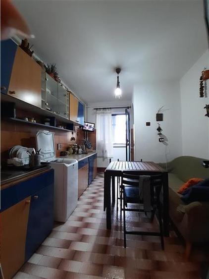 Apartament cu 2 camere decomandat, mobilat în B-dul București