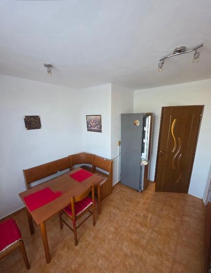 Apartament cu 2 camere decomandat în Astra