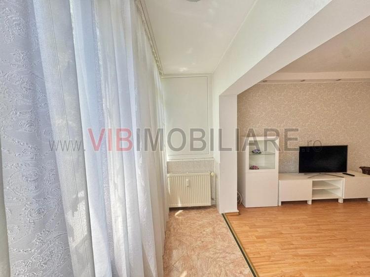 Apartament cu 2 camere decomandat în P-ța Alba Iulia