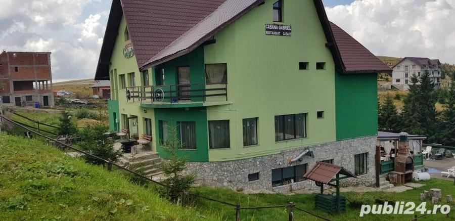 Spațiu comercial, de 900 mp, în Rânca