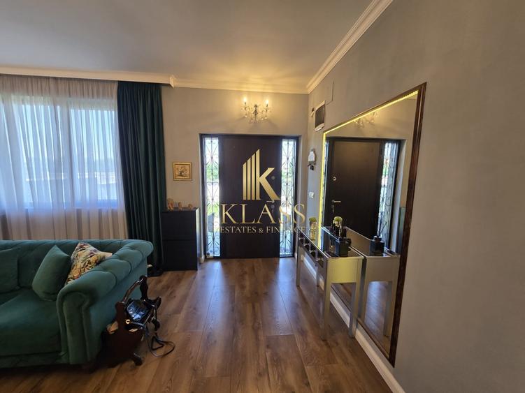 Casă individuală cu 8 camere cu Teren 418 Mp în Ștefăneștii de Jos