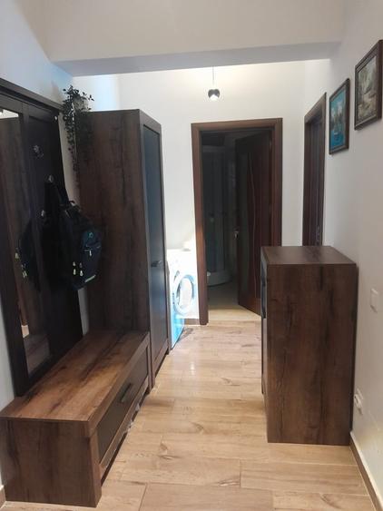 Apartament cu 2 camere decomandat în Metalurgiei