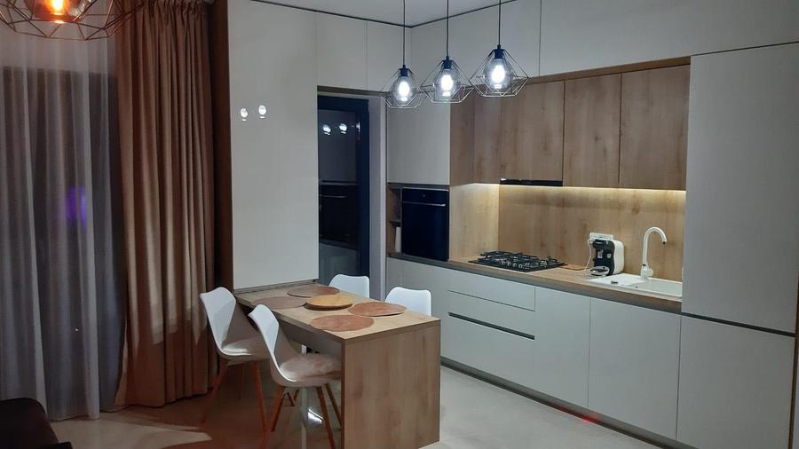 Apartament cu 2 camere semidecomandat în Giroc