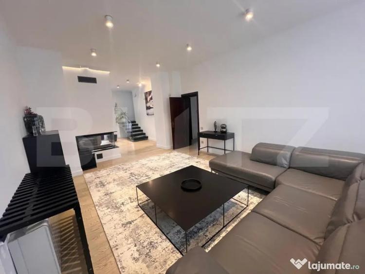Casă cu 5 camere cu Teren 1300 Mp în Central
