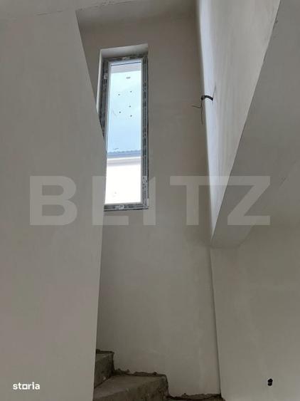 Casă cu 4 camere în Sânnicoară