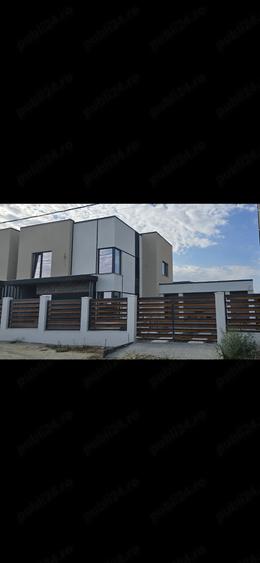 Casă cu 4 camere cu Teren 243 Mp în Exterior Vest