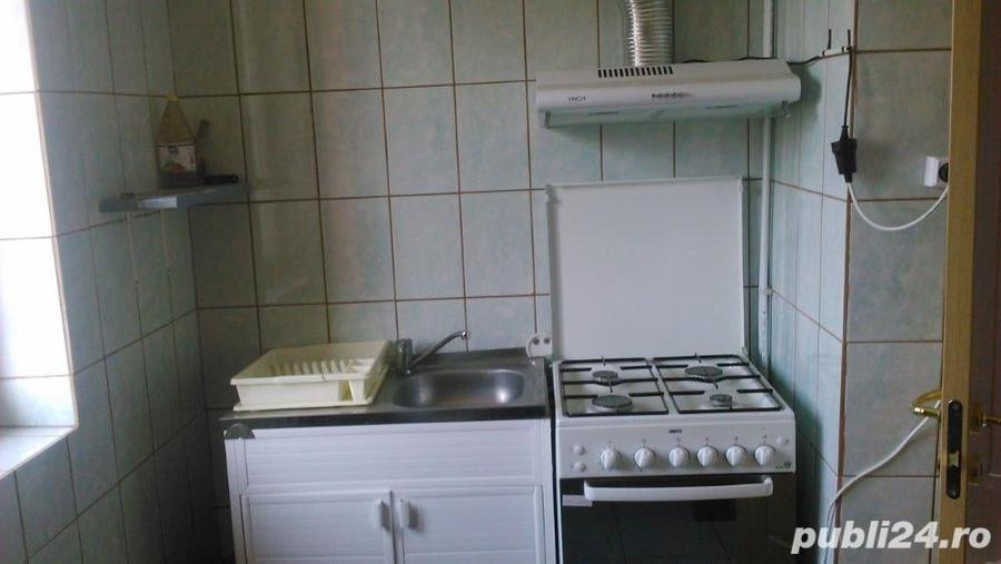Casă cu 7 camere cu Teren 3700 Mp în Polizești