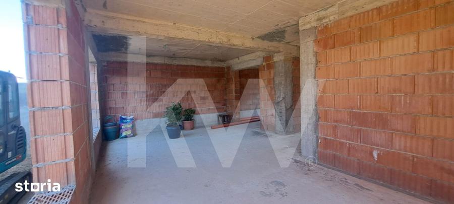 Casă cu 4 camere cu Teren 230 Mp în Central