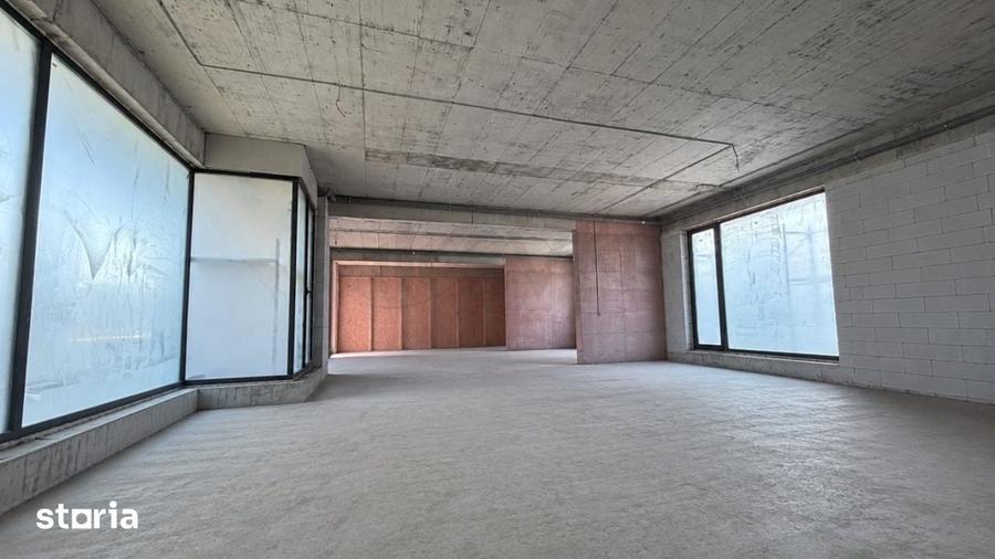 Apartament cu 7 camere în Central