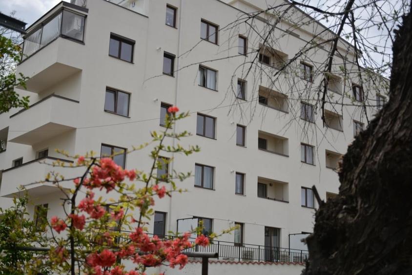 Apartament cu 2 camere decomandat, mobilat în Tineretului