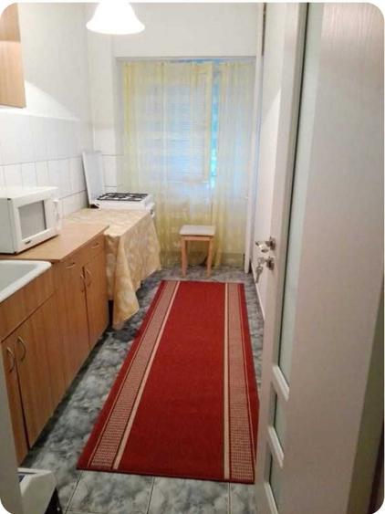 Garsonieră decomandată în Virtuții