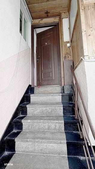 Casă cu 4 camere în Noua