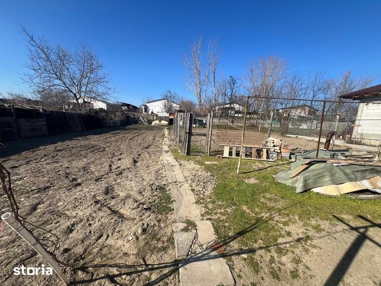 Casă cu 2 camere decomandat cu Teren 1000 Mp în Braniștea